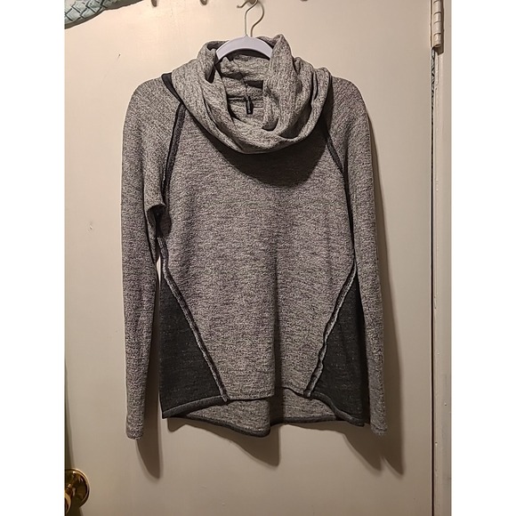 Kuhl Sweaters - KUHL Women's Small Viola Nova Knit Pullover Long Sleeve Cowl Neck Gray